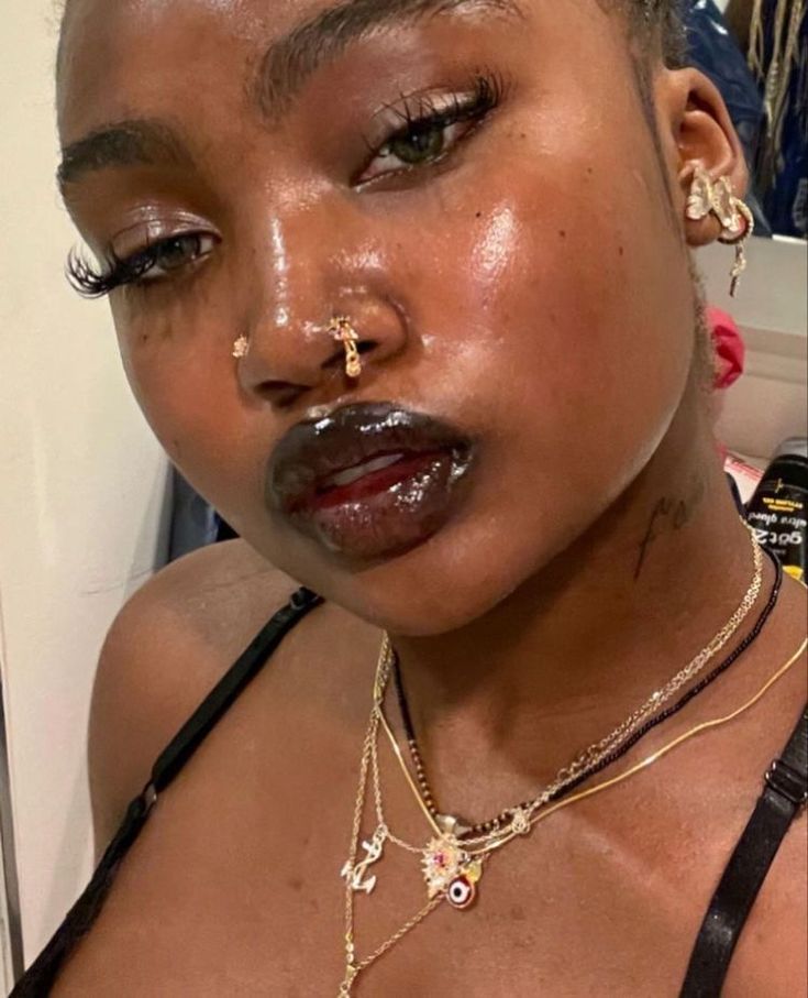 Makeup For Black Skin, Brown Skin Makeup, Nose Piercing Jewelry, Butterfly Heart, Nose Studs, Black Makeup, Nose Jewelry, Nose Rings Studs, Dark Skin Makeup