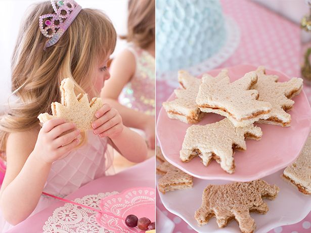 Princess Crown Sandwiches : Nothing's easier—or more kid friendly—than classic PB sandwiches cut out into themed shapes. Bonus: no crusts! Princess Party Food, Pink Princess Party, Anniversaire Diy, Princess Party Ideas, Princess Tea Party, Princess Theme Party, Cinderella Party, Disney Princess Birthday, Disney Princess Party