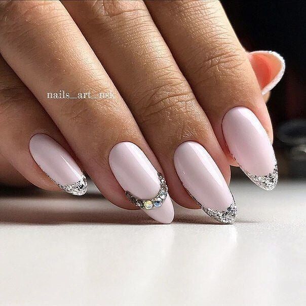 Дизайн ногтей тут! ♥Фото ♥Видео ♥Уроки маникюра Almond French Tip, Almond Nails French, Wedding Nail Art Design, Latest Nail Designs, Wedding Nails French, Nails 2018, French Tip Nail Designs, February Nails, Her Nails