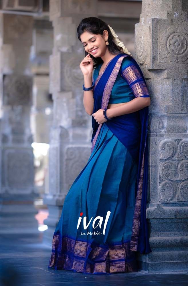 Half Saree Designs Simple, Blue Prom Suits For Guys, Indian Dress Up, Stylish Kurtis Design, Half Saree Lehenga, Simple Saree Designs, Long Gown Design, Lehenga Designs Simple, Lehenga Blouse Designs