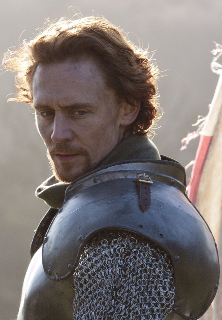 Tom Hiddleston as Henry V - The Hollow Crown King Henry V, Loki And Sigyn, Tom Hiddleston Quotes, Tom Hiddleston Funny, Hollow Crown, The Hollow Crown, Henry V, James Norton, Richard Iii