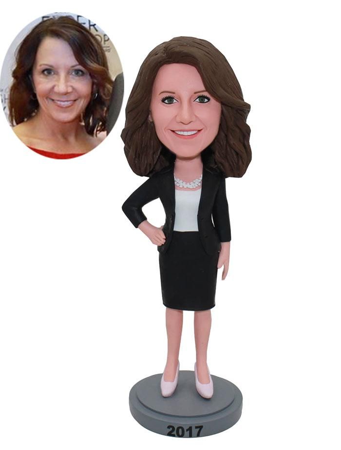 Personalized Office Bobbleheads Women Complexion Colors, Facial Pictures, Gifts For Your Boss, Bobble Heads, Bosses Day, Body Picture, Crazy Things To Do With Friends, Body Poses, Bobble Head