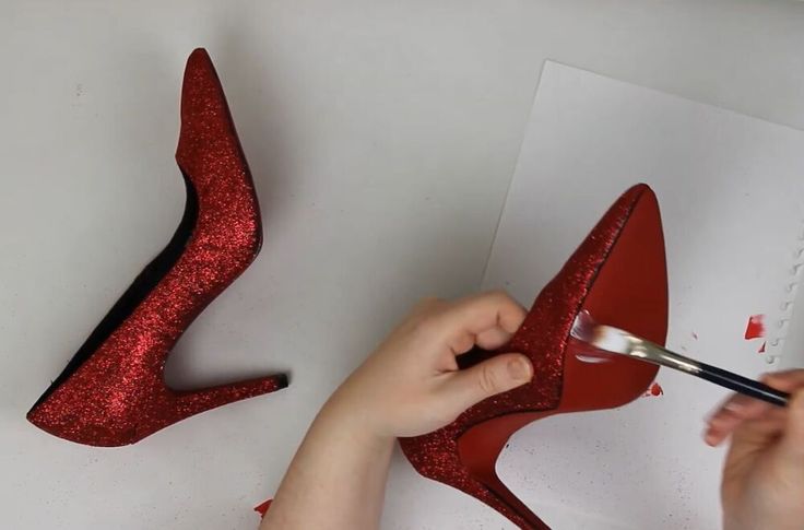 How To Add Glitter To Shoes, Glitter Shoes Diy, Glitter Shoes Heels, Red Glitter Shoes, Diy Glitter Shoes, Mod Podge Glitter, Shoe Spray, Glittery Shoes, Witches Night