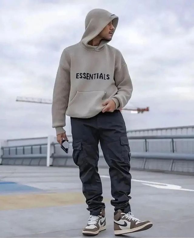 All Posts • Instagram Street Tactical Wear, Men Streetware Fashion, Aj1 Outfits Men, Streetware Outfits Men, High Top Sneakers Outfit, Cargo Pants For Men, Tactical Cargo Pants, Harem Trousers, Mens Casual Outfits Summer