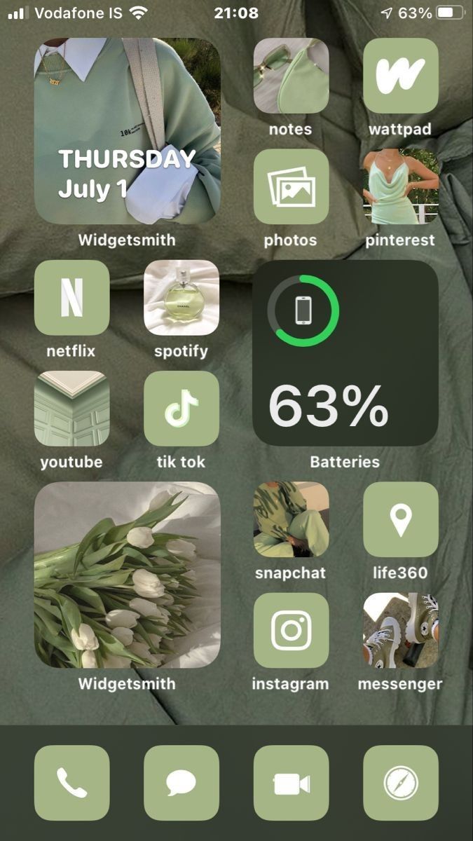 an iphone screen showing the home screen with icons on it and text that reads,