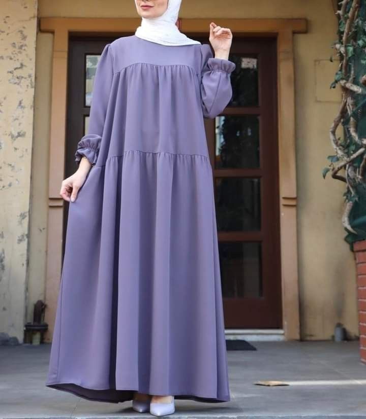 Abaya Dress Design, Burqa Design, Simple Abaya Designs, Burkha Designs, Abaya Styles, Simple Abaya, Fashion Abaya, Islamic Fashion Dresses, Hijabista Fashion