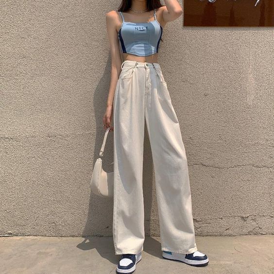 I like the quality Mom Pants, Trousers Casual, Womens Fashion Jeans, Trendy Jeans, Classic Style Women, Loose Jeans, Jeans For Women, Korean Outfits, Looks Vintage