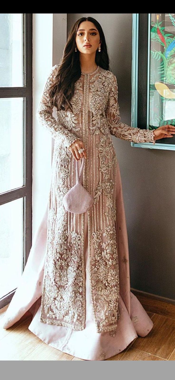 Trending Pakistani Outfits For Wedding, Eastern Party Wear, Pakistani Latest Dresses Style 2023, Pak Wedding Dresses, Pakistani Floor Length Dress, Nikkah Dress For Guest, Modern Pakistani Wedding Dress, Pakistani Bridal Embroidery Designs, Pakistani Bridesmaids Dresses