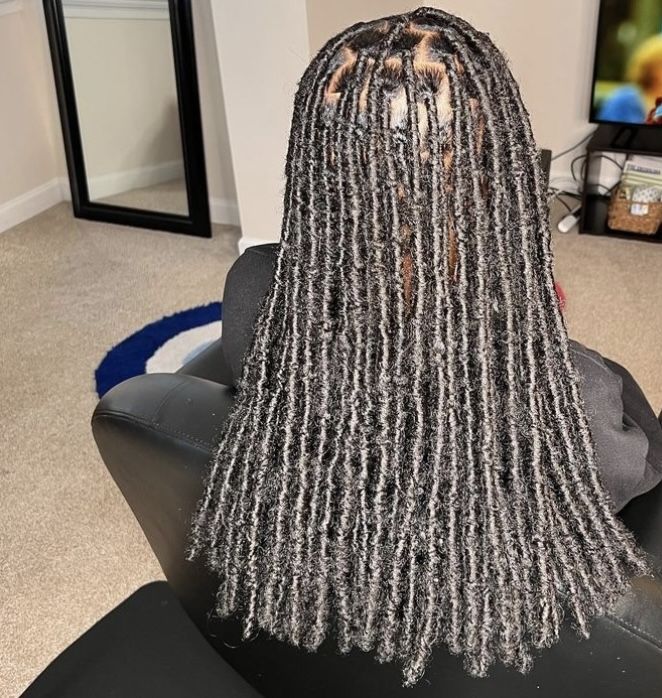 Mid Back Distressed Locs, Mid Length Soft Locs, Faux Locs Mid Back Length, Soft Locs Mid Back, Mid Back Soft Locs, Soft Locs Medium, Faux Locs Medium Length, Soft Locs Medium Length, Mid Back Faux Locs