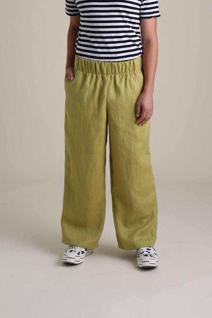 Michael is wearing a size 28" L. Relaxed Wide-leg Pants With Comfort Waistband, Relaxed Wide Leg Bottoms With Comfort Waistband, Summer Linen Parachute Pants For Loungewear, Linen Bottoms With Elastic Waistband For Vacation, Spring Wide Leg Parachute Pants, Spring Wide Leg Relaxed Parachute Pants, Baggy Linen Bottoms For Vacation, Summer Baggy Pull-on Bottoms, Relaxed Wide Leg Parachute Pants For Spring