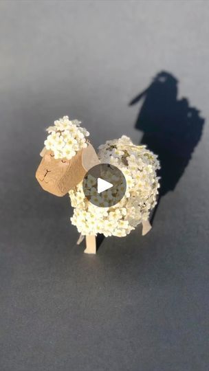 a sheep made out of popcorn is shown