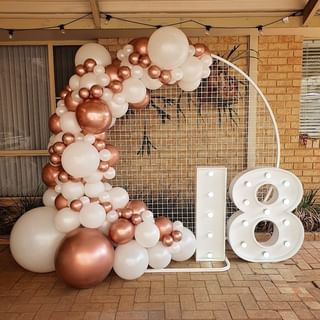 18th Balloon Arch, 18th Balloon Garland, Gold Hoop Balloon Garland, 21st Birthday Balloon Arch, 18th Balloon Ideas, 18th Birthday Balloon Ideas, 18th Birthday Balloons Decoration, Balloon Hoop Backdrop, Baloon Decoration Idea