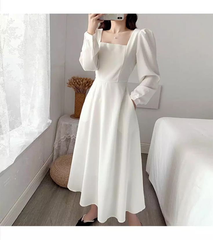 Full Sleeve Prom Dress, White Long Gown, Trendy Dress Outfits, Korean Girl Fashion, Stunning Gowns, White Gowns, Daily Style, Fashion Design Clothes, Solid Dress