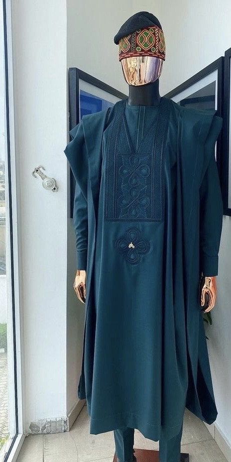 Agbada Outfit, Men African Wear, Agbada Design, Africa Style, African Wedding Dress, Dress African, African Men Fashion, Africa Fashion, African Men