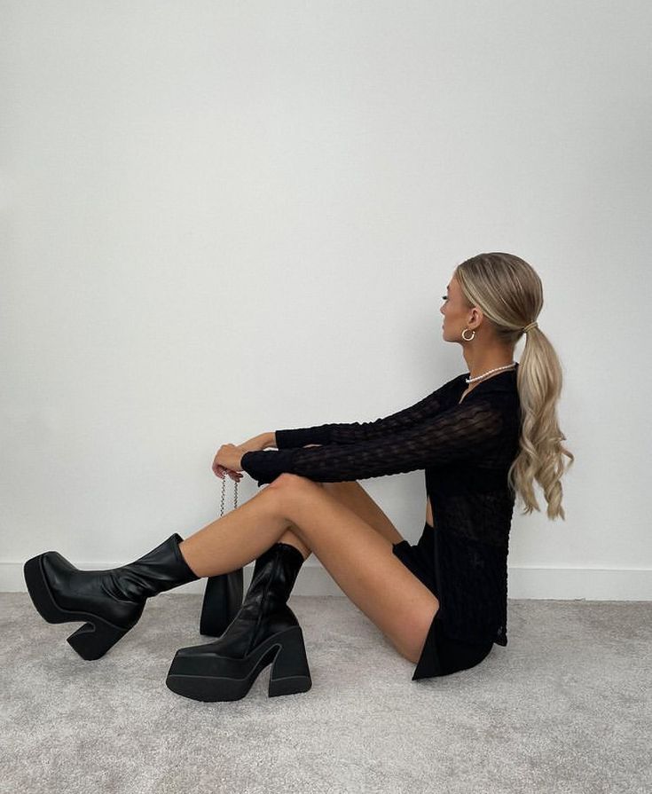 Black Platform Sock Boots, Sock Heels Outfit, Sock Ankle Boots Outfit, Short Black Dress With Boots, Chunky Heel Boots Outfit, How To Style Platform Boots, Black Sock Boots Outfit, Black Heeled Boots Outfit, Chunky Black Boots Outfit