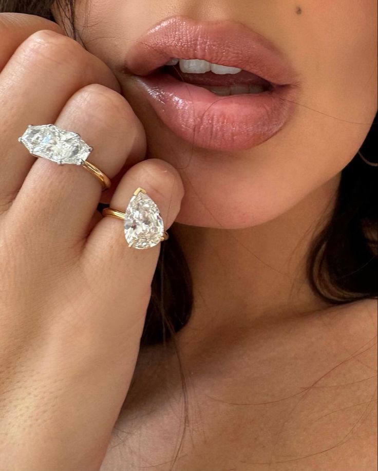 Divorce Rings, Emrata Instagram, Charlotte York, The Bling Ring, Jet Lag, March 19, Emily Ratajkowski, Stone Engagement Rings, Bling Rings