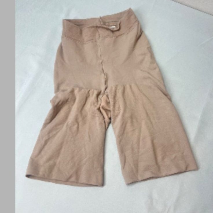 Spanx Shapewear Shorts, Mid Thigh, High Waisted Size C Approximately Laying Flat Measurements Waist 8" Length 15" New Nwot Made In Honduras *41/#136/.2.9 High Waist Shapewear Bottoms With Built-in Shorts, Beige Shaping Bottoms With Built-in Shorts, Shaping Beige Bottoms With Built-in Shorts, Fitted Bottoms With Built-in Bra, Mid-thigh Length, Shaping Bottoms With Built-in Shorts For Summer, Solid Mid-thigh Length Bottoms With Built-in Bra, Elastic Short Bottoms For Loungewear, Beige Stretch Shorts With Built-in Bra, Daywear Short Length Stretch Shapewear