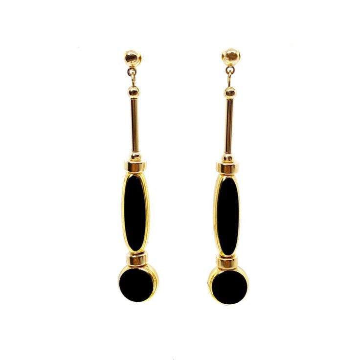 Gold Black Enamel Earrings For Evening, Classic Onyx Earrings For Evening, Gold Earrings With Black Enamel For Evening, Vintage Formal Drop Earrings, Formal Vintage Drop Earrings, Yellow Gold Onyx Earrings For Evening, Vintage Gold Long Drop Earrings, Antique Teardrop Earrings For Evening, Vintage Onyx Jewelry For Evening