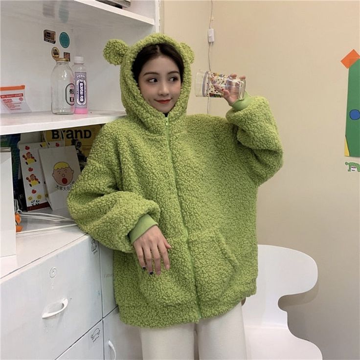 Stay cozy and kawaii in our Cozy Frog Hoodie! This green hoodie features adorable frog eyes and is perfect for lounging at home or running errands. Available in sizes M, L, XL, and XXL, this hoodie will fit a range of body types and is made with high-quality materials for ultimate comfort. Add some fun to your wardrobe with our Cozy Frog Hoodie. Size Chart: Winter Kawaii, Frog Hoodie, Velvet Hoodie, Oversized Hoodies, Evening Dresses Plus Size, White Sneakers Women, Cardigan Shirt, Cute Jackets, Solid Clothes