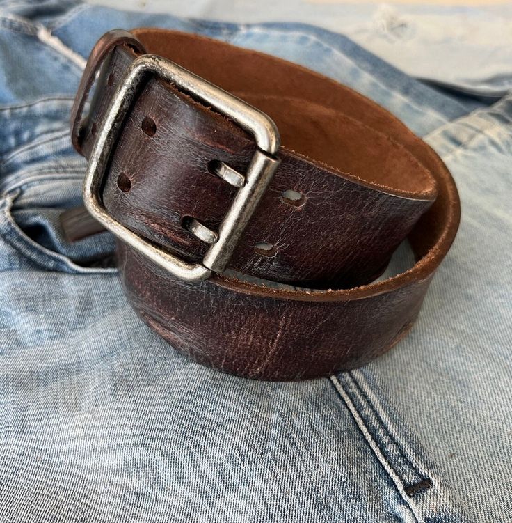 "Lifetime belt suitable for women and men Full of style and adds to any outfit Available in all sizes and colors  Genuine vintage Leather belt 43mm handmade classic for jeans Material: 100% Leather Color: Brown 100% real picture ! - Small - 28\" - 32\" (71 - 81cm) - Medium - 32\" - 36\" (81 - 91cm) - Large - 36\" - 40\" (91 - 102cm) - XL - 40\" - 44\" (102 - 112cm) - XXL - 44\" - 48\" (112 - 122cm)" Mens Brown Belt, Leather Belt Bracelet, Brown Belt Men, Vintage Adjustable Brown Belt Buckles, Men's Belt, Vintage Rectangular Leather Belt Buckles, Classic Adjustable Brown Belt Buckles, Vintage Leather Strap Belt For Everyday Use, Classic Adjustable Brown Belt Buckle