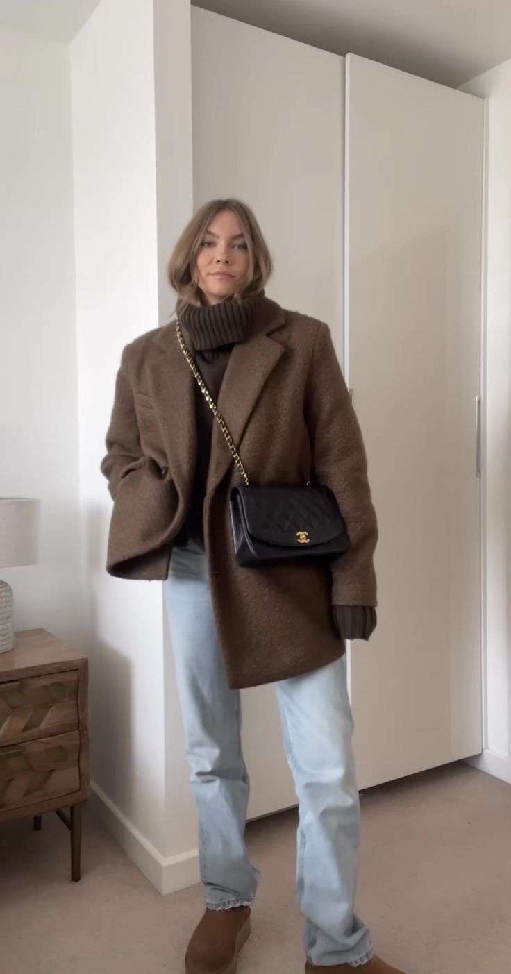 Winter Astetic Outfit, Outfits Cold Weather, Aw 2023, Adrette Outfits, Rok Outfit, Style Moodboard, Winter 22, Skandinavian Fashion, Chic Fall Outfits