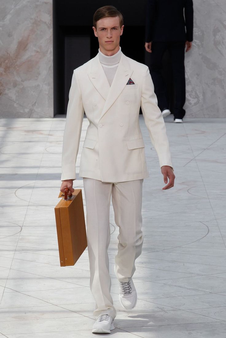 All White Mens Outfit, Louis Vuitton Outfit, Spring Blazer, Blazer Men, Louis Vuitton Collection, Menswear Runway, Men Fashion Show, Mens Fashion Week, Dapper Men