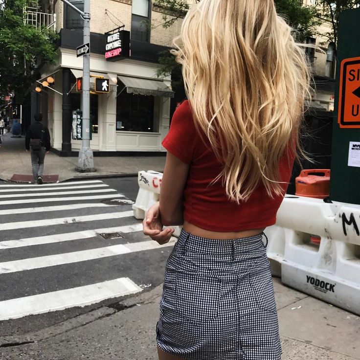 pinterest//annarshapiro Brandy Melville Skirts, Gingham Skirt, Boring Clothes, Insta Inspo, City Living, Girl Style, About Fashion, Bologna, Teen Fashion