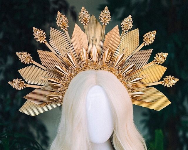 Head Dress Diy, Masskara Festival, Gold Halo Crown, Red Flower Crown, Crown Halo, Festival Headpiece, Goddess Crown, Headpiece Flower, Spring Portraits