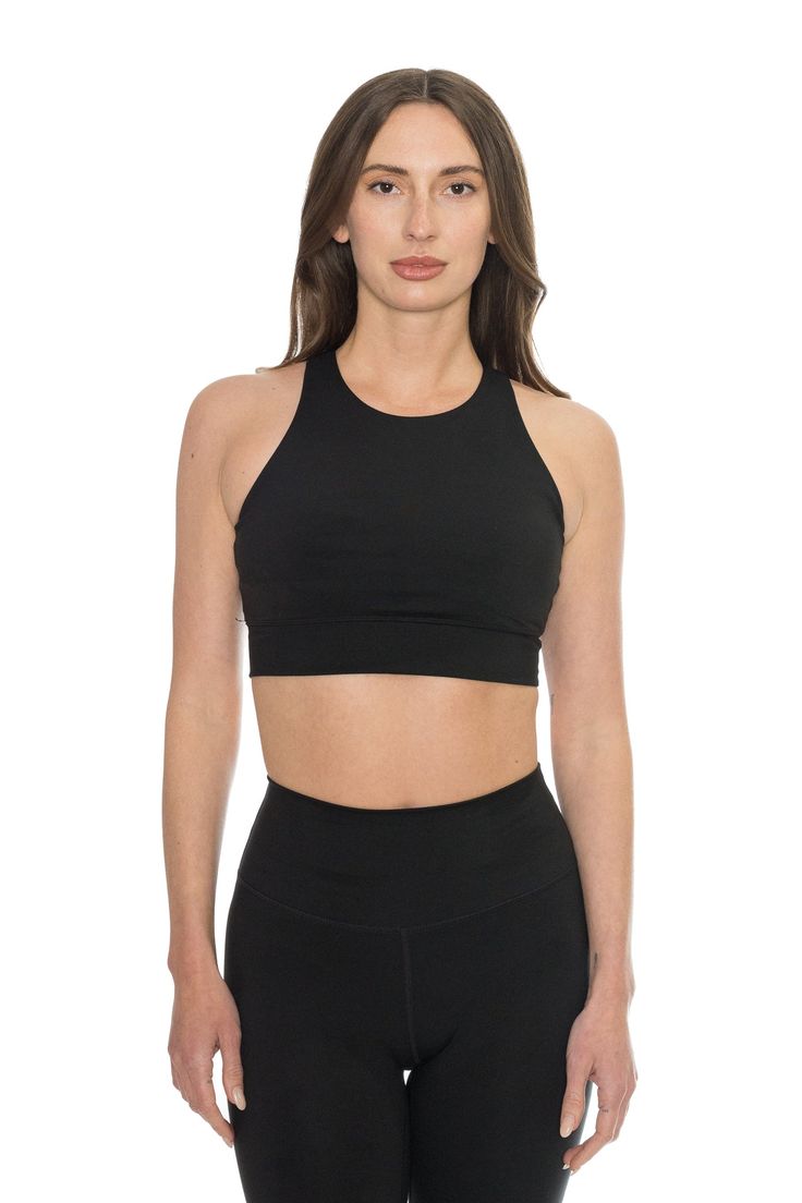 FreeSoft Bea Bra Cropped Sports Bra With Medium Support, Fitted Athleisure Halter Top, Bra Friendly, Fitted Racerback Activewear With Removable Bra Pads, Medium Support Crop Top For Pilates, Functional Racerback Sports Bra With Removable Pads, High Stretch Racerback Activewear With Removable Bra Pads, Compressive Crop Top For Pilates, High Stretch Racerback Sports Bra With Removable Pads, Compressive Racerback Activewear With Removable Bra Pads