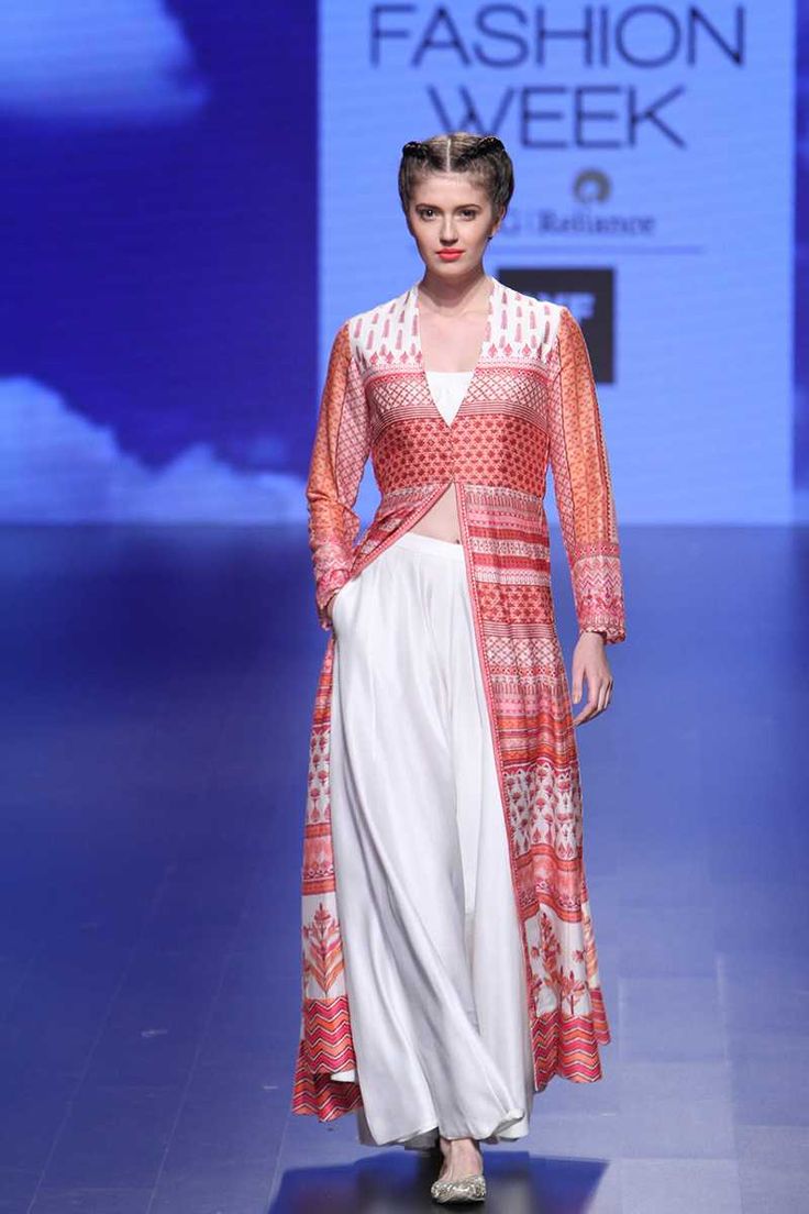 LFWSR'16D3S10AnitaDongreRunway127 Anita Dongre Outfits, Anita Dongre Menswear, Anita Dongre Dress, Anita Dongre Printed Lehenga, Anita Dongre Lehenga, Indian Wardrobe, Lakme Fashion Week 2016, Indian Fashion Trends, Anita Dongre