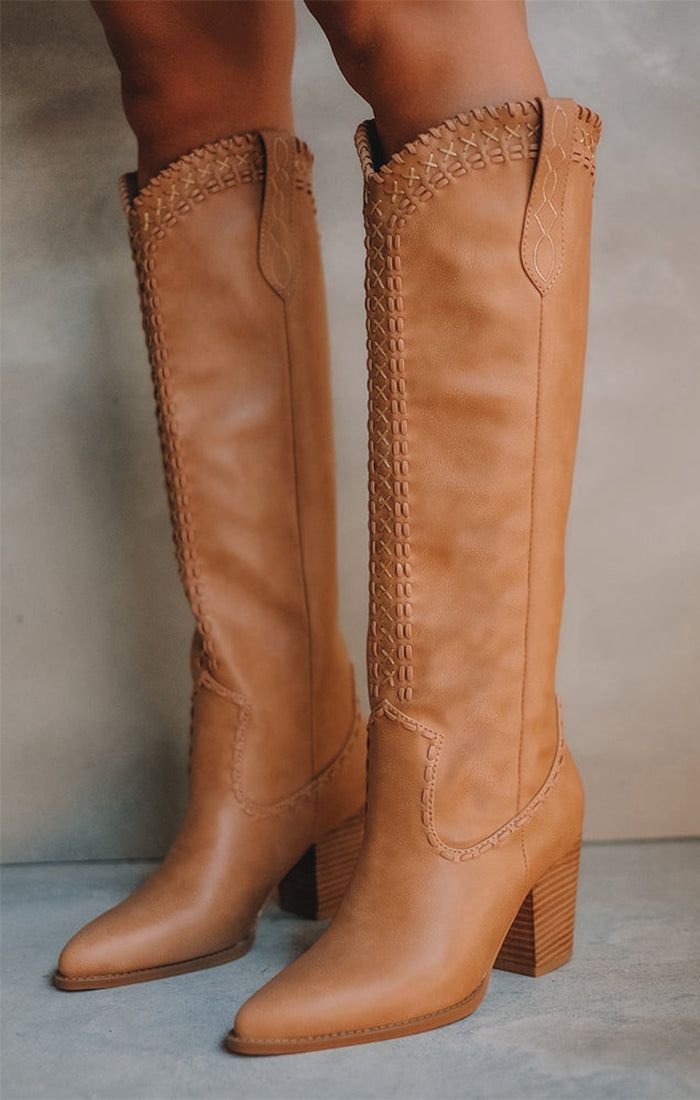 Billini Finley Cowboy Boot ~ Camel – Show Me Your Mumu Botas Western, Jackson Hole, Long Boots, Crazy Shoes, Shoe Obsession, Boots Outfit, Cowgirl Boots, Western Boots, Cute Shoes