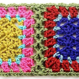 two crocheted squares with different colors and shapes are shown in the same pattern