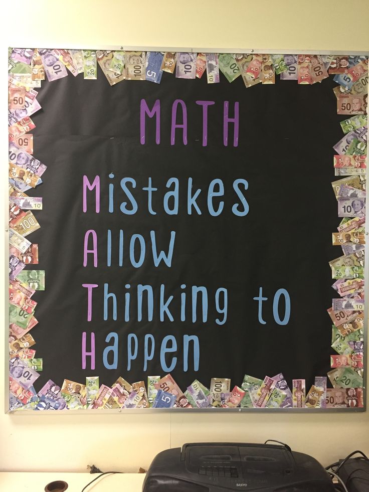 a bulletin board with words written on it that says math makes allow thinking to happen