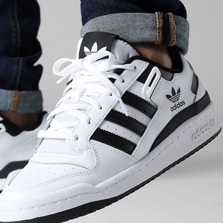 Stylish shoes 🤍 Adidas Forum Low White, Adidas Forum Low, Forum Low, Adidas Shoes Mens, Adidas Forum, Gorgeous Shoes, Sneakers Men Fashion, Low Sneakers, Dream Shoes