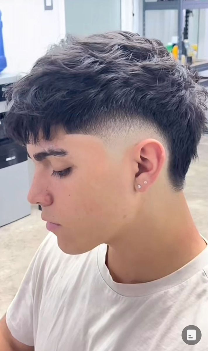 French Crop Burst Fade, Mullet For Short Hair, Buzzcut Burst Fade, Low Fade French Crop, Boys Haircut Mullet, Crop Top Haircut Men, Mens Hairstyles Mullet, Mullet With Fade, Morden Mullet Men Fade