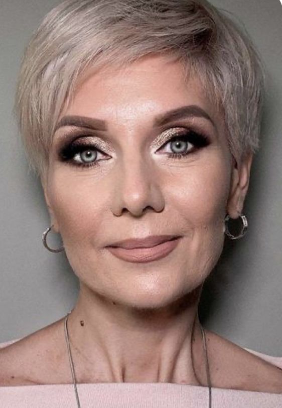 Makeup For Over 60, Makeup Over 50, Makeup For Older Women, Makeup Tips For Older Women, 50 Makeup, Makijaż Smokey Eye, Eye Makeup Tips, Bride Makeup, Smokey Eye Makeup