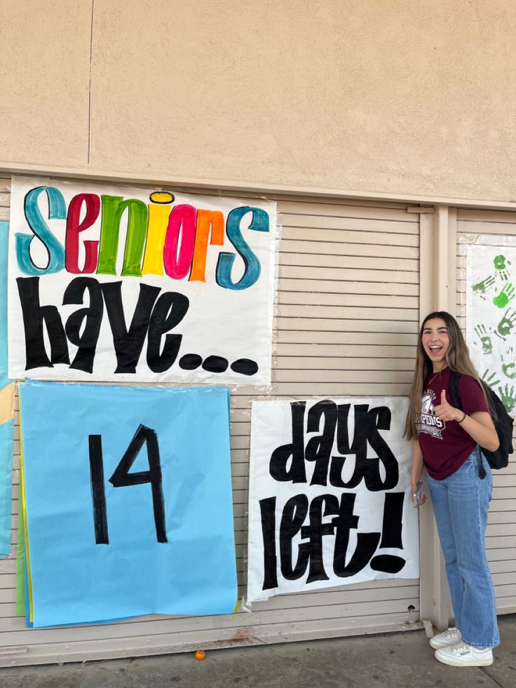 Welcome Back Seniors Poster, We Love Our Seniors Poster, Class Signs Pep Rally Senior, Last First Day Poster Senior, Senior Sunrise Ideas High School Posters, Seniors 2025, High School Graduation Pictures, Senior Year Things, Senior Year Fun