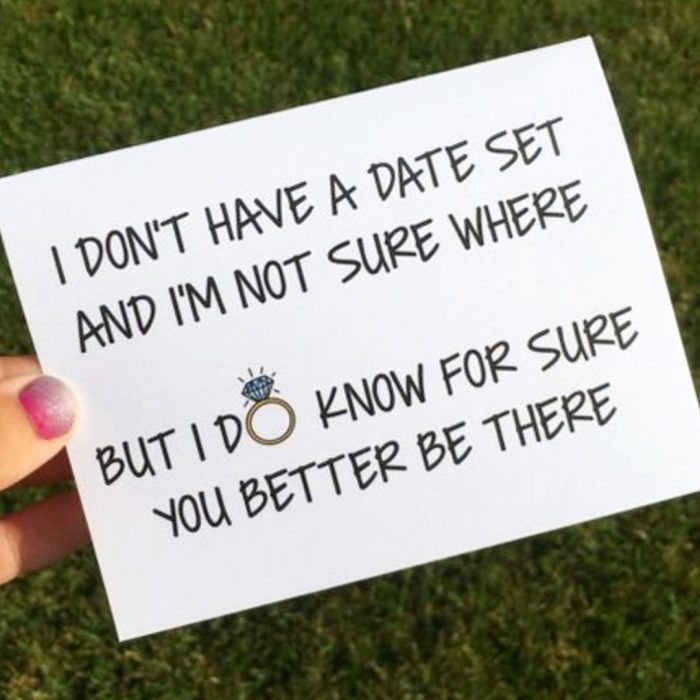 someone holding up a card that says i don't have a date set and i'm not sure where but i do know for sure you better be there