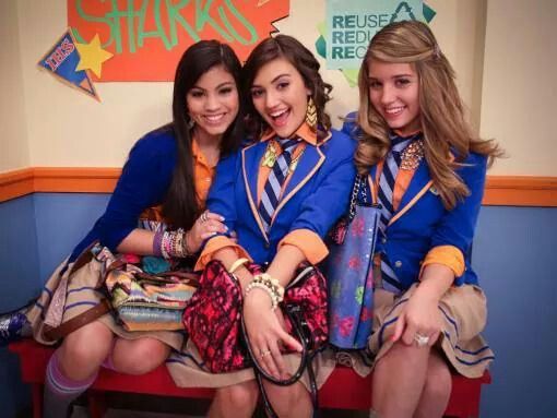 Every Witch Way Maddie, Wits Academy, Every Witch Way, Dan Schneider, Nickelodeon Shows, Tv Fashion, Team Pictures, Pretty Faces, Fairy Girl