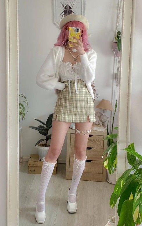 Y2k Fashion Pastel, Mocatccinooo Outfits, Cutsie Girl Outfits, Pink Hair Clothes Outfit, Cutesy Outfits Street Styles, Fairy Outfit Inspiration, Kawaii Inspired Outfits, Cute Outfits For Flat Chest, Kawaii Style Aesthetic