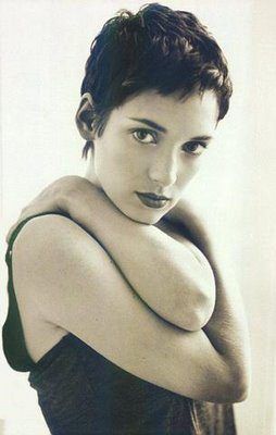 the pixie cut Wavy Pixie, Winona Ryder, Chic Hairstyles, Short Pixie Haircuts, Short Haircut, Short Pixie, Pixie Hairstyles, Hair Today, Great Hair