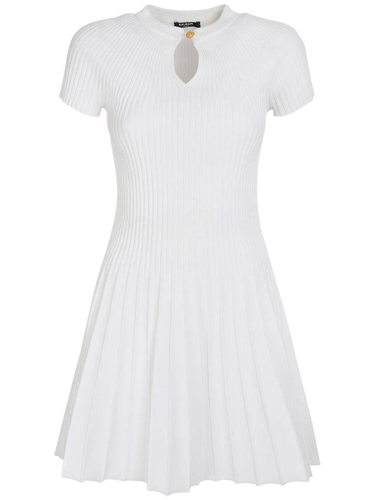 Find Balmain Pleated Knit Short Sleeve Mini Dress on Editorialist. Front button closure at collar with keyhole cutout. Model is wearing a size40 Classic Short Sleeve Mini Dress, Classic White Mini Dress With Short Sleeves, Pleated Knit, Balmain Dress, Style Essentials, Fantasy Gowns, Couture Runway, Knit Short, Short Sleeve Mini Dress