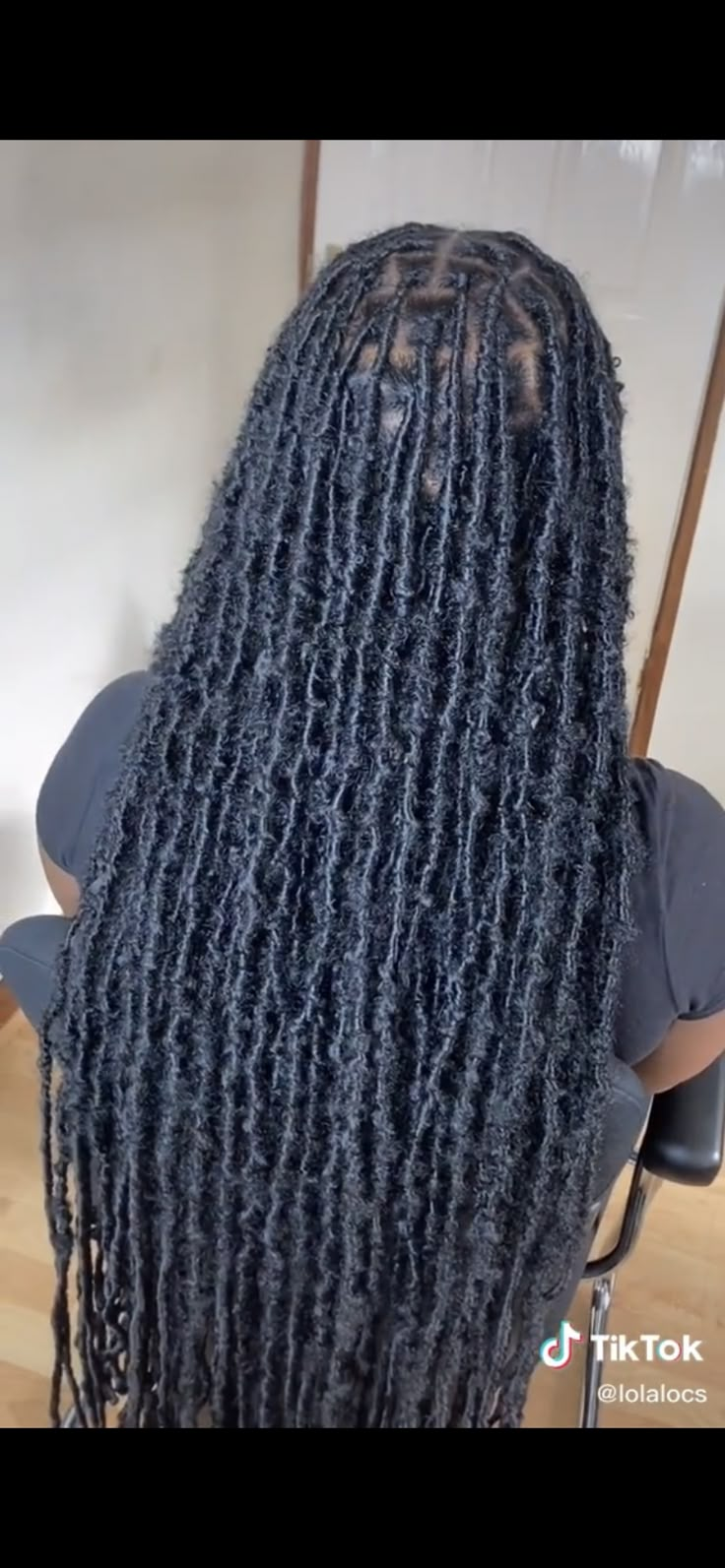 Small Locs Extensions, Bohemian Knotless Locs, Locs With Curly Ends Weave, Dipped Locs, Small Butterfly Locs Long, Ocean Locs Hairstyle, Types Of Braids Hairstyles Black, Foe Locs, Soft Locs Medium Length