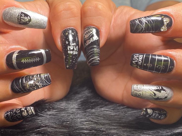 🖤🩶🤍#dndgelpolish @dndgel #maniology @hellomaniology #maniologyambassador @clearjellystamper #footballnails #raiders #raidersnails Raiders Nails, Football Nails, Dnd Gel Polish, Nails