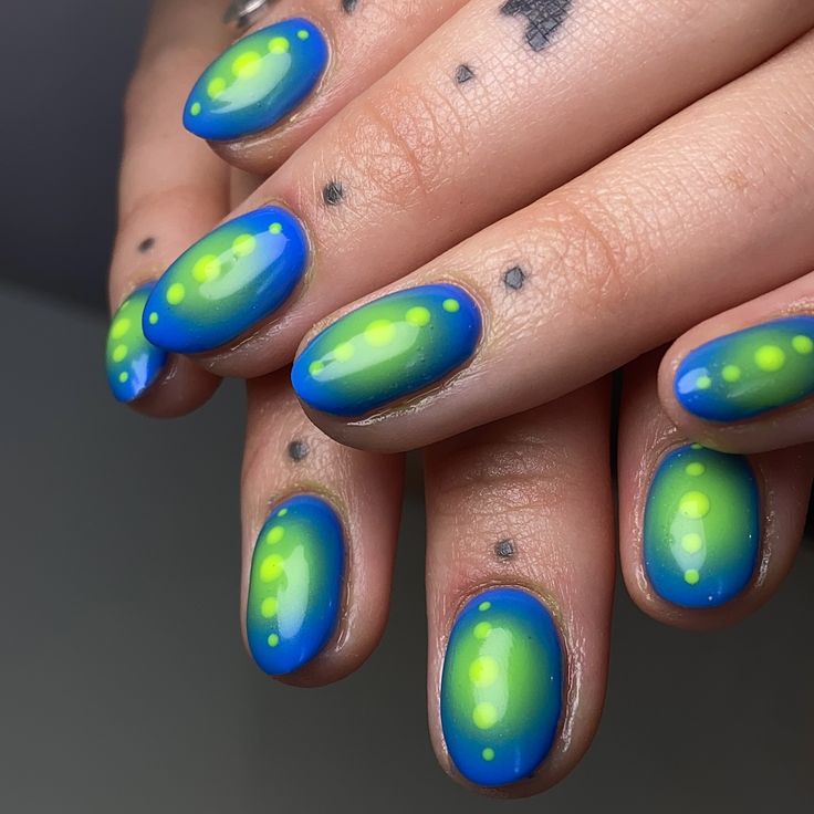 👽Kinda spacey, kinda Brat💚 Colours are blue steel, lime & freesia @the_gelbottle_inc #shortnails #shortnailart #shortnaildesigns #airbrush #airbrushnails #auranails #bratnails Brat Nails, Airbrush Nails, Summery Nails, Lines On Nails, Short Nails Art, Short Nail Designs, Blue Steel, Nails Gel, Short Nails