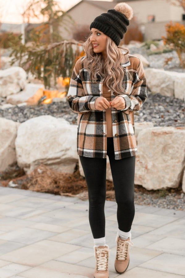 Large Plaid Shirt Outfit, Lumberjack Women Outfits, Cold Weather Outfits Petite, Cute Fall Inspo Outfits, Fall Inspo Outfits Casual, Fall Outfits Women Flannel, Cute Winter Outfits Cold Weather, Womans Winter Outfits, Fall Shacket Outfit Women