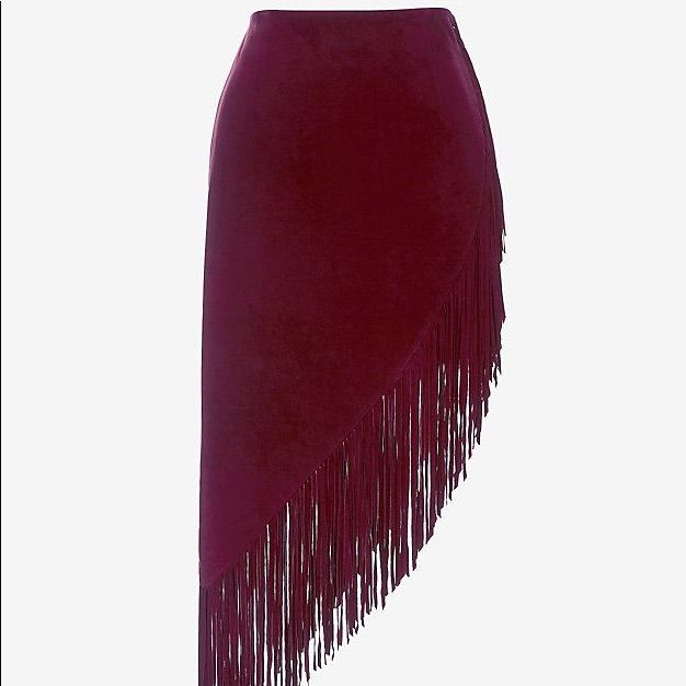 Intermix Burgundy Suede Fringe Skirt. Size Small. Never Worn! Nwt! Really Beautiful Deep Burgundy Color With A Side Zipper. Elegant Fringe Mini Skirt For Fall, Elegant Fringe Skirt For Fall, Elegant Long Skirt With Fringe, Suede Fringe Skirt, Burgundy Fabric, Burgundy Skirt, Classy Dress Outfits, Fringe Skirt, Cowgirl Outfits