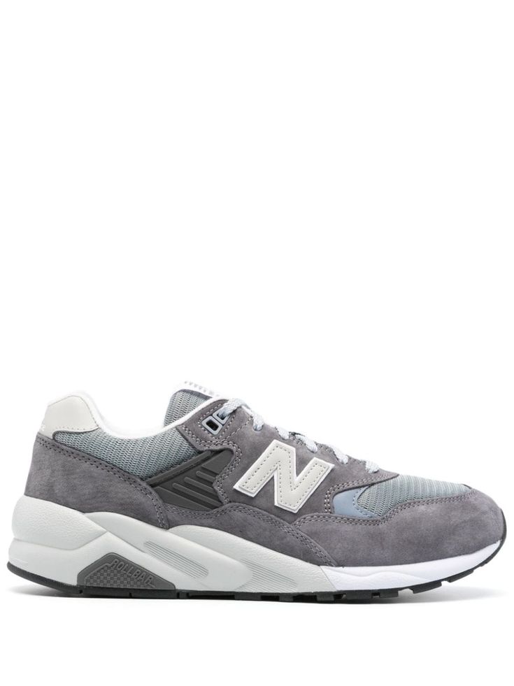 medium grey calf suede panelled design mesh panelling round toe logo patch at the tongue logo patch to the side contrasting branded heel counter branded insole rubber sole front lace-up fastening New Balance 580 Outfit, New Balance 580, Unisex Shoes Sneakers, Sneaker New Balance, Zapatillas New Balance, New Balance Black, Formal Loafers, Crossbody Tote Bag, New Balance Sneakers