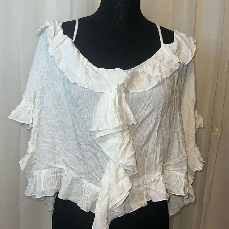 Elan White Ruffle Domen Sleeve Crop Top New Never Been Worn Size Is One Size Fits Most I Think S-L Youtuber Dr, Dr Closet, Clothing Reference, Color White, Crop Top, Womens Tops, Crop Tops, Closet, Women Shopping