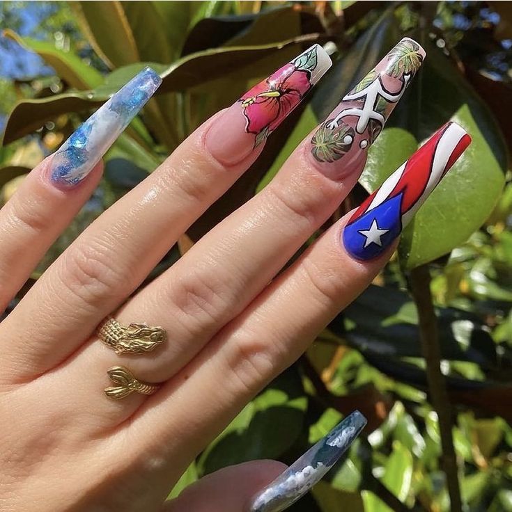 Puerto Rico Nails, Acrylic Nail Designs Classy, Quinceanera Nails, Cute Acrylic Nail Designs, French Tip Acrylic Nails, French Acrylic Nails, Dope Nail Designs, Short Square Acrylic Nails, Acrylic Nails Coffin Short